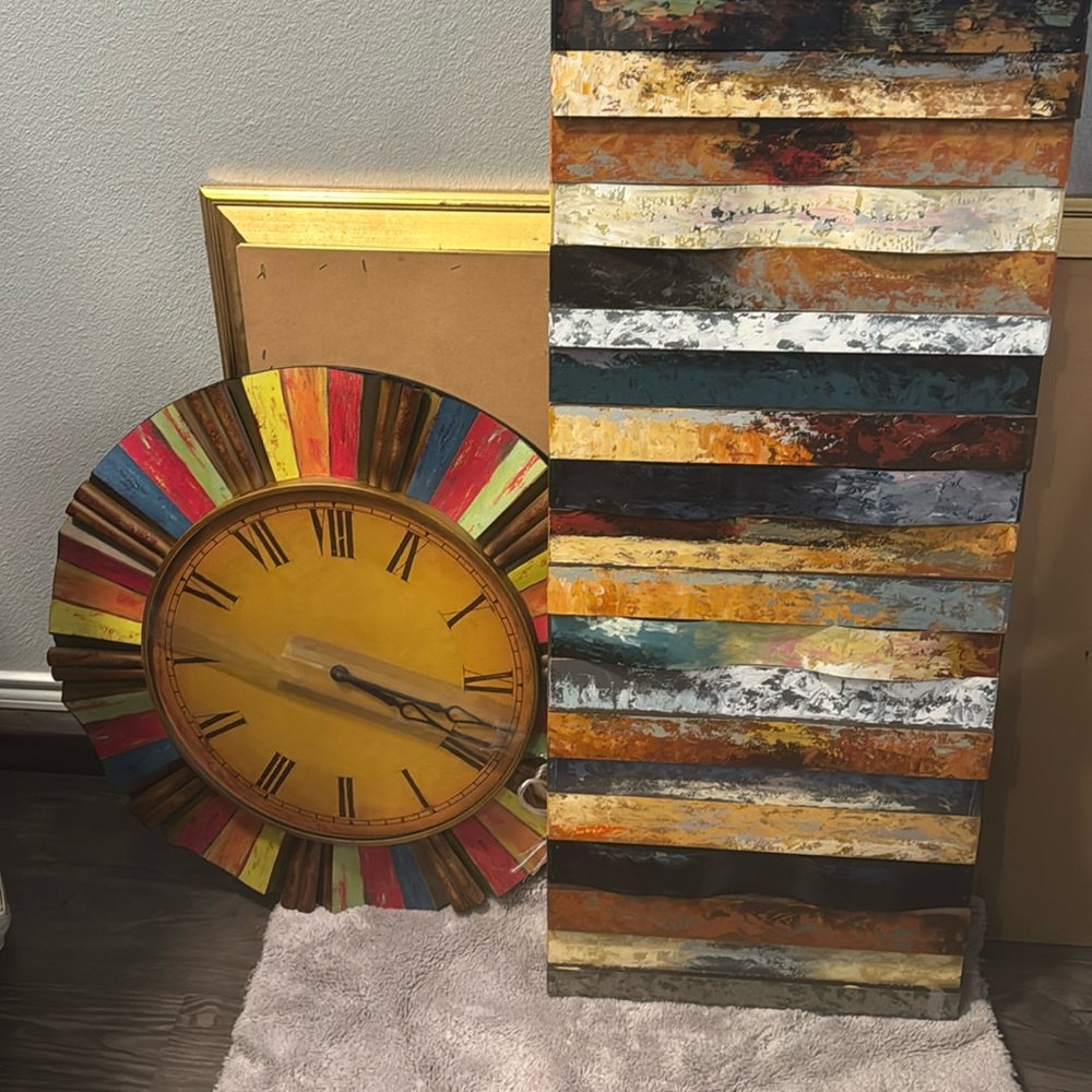 Oversized clock just need AA batteries and mural wall decor